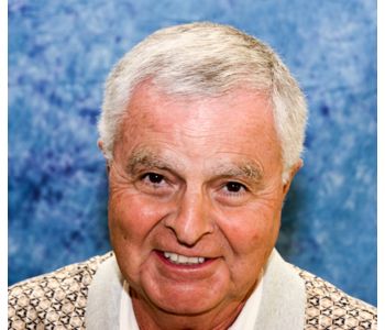 Photo of Timo Dean Photo of Timo Dean